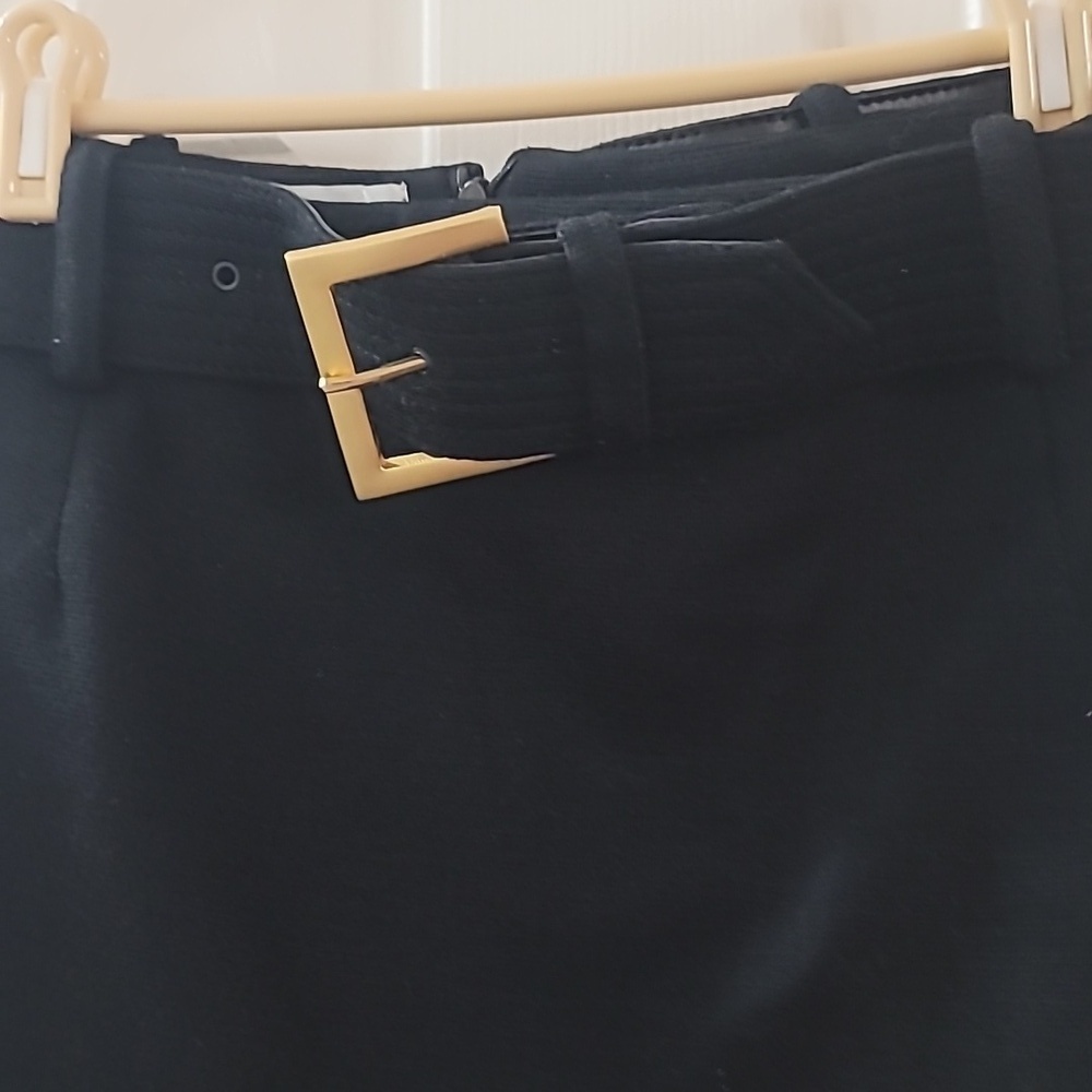 Vintage Lillie Rubin Black Pencil Skirt with Gold Buckle Sz 4 - Picture 3 of 9